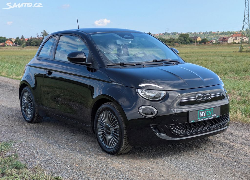 Fiat 500E, 42 kWh, ICON ZÁRUKA SOH 91% – fotografie 1 z 17
